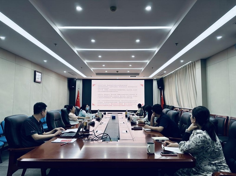 “以講促讀”  深入學(xué)習《論黨的自我革命》 ——農(nóng)墾中心第二青年理論學(xué)習小組開展“學(xué)用新思想 悅讀伴成長”活動